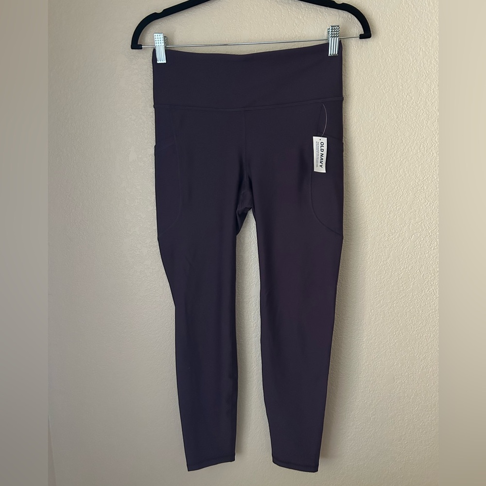 Old Navy Powersoft Purple Leggings with pockets NWT